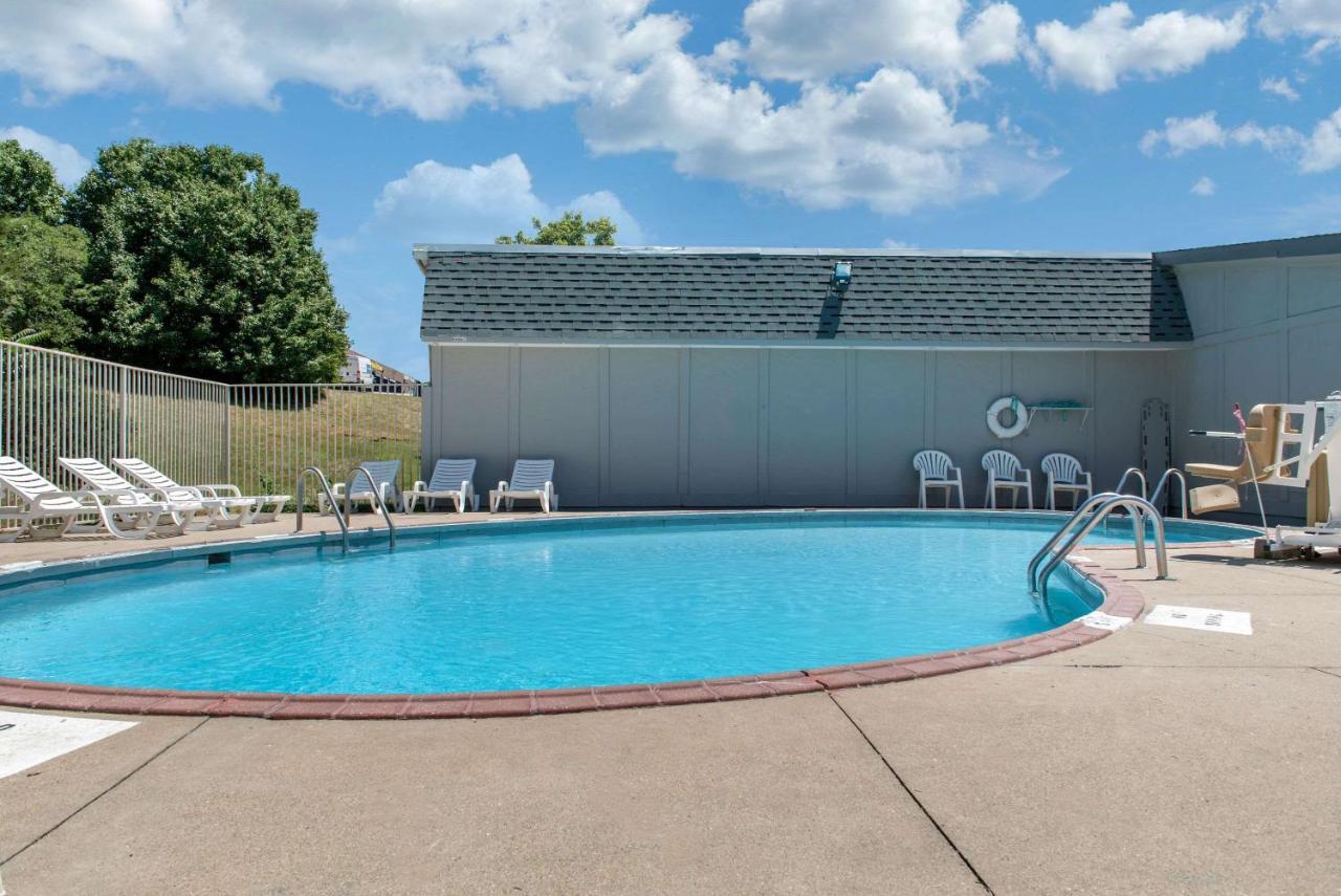 Rodeway Inn Sharonville Kültér fotó